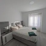 Spacious And Bright Downtown In Lejlighed Bilbao
